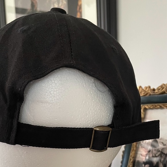 💚💚 Chain & Piercings Ball Cap with silver piercings and hanging chain. - Picture 5 of 10